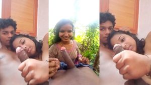 Cute Indian Lover Romance and Give Handjob